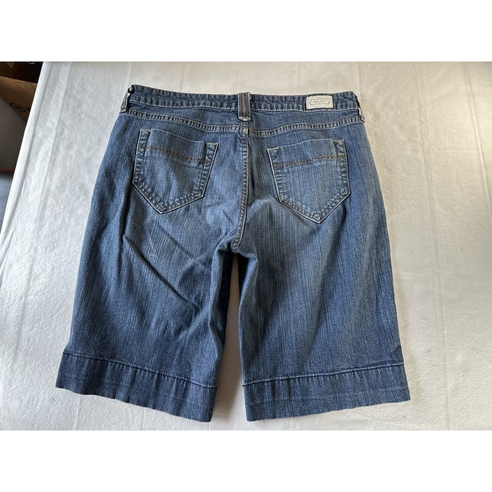 Levis 515 Bermuda Womens Jean Shorts Size 14 Medium Blue Wash Denim Jorts